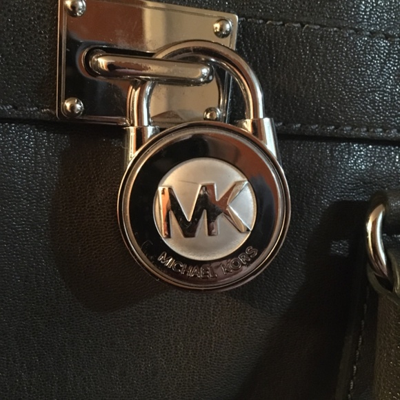 Brand New! Michael Kors Leather Satchel Purse Grey w/ Silver Chain Detail - Picture 10 of 12